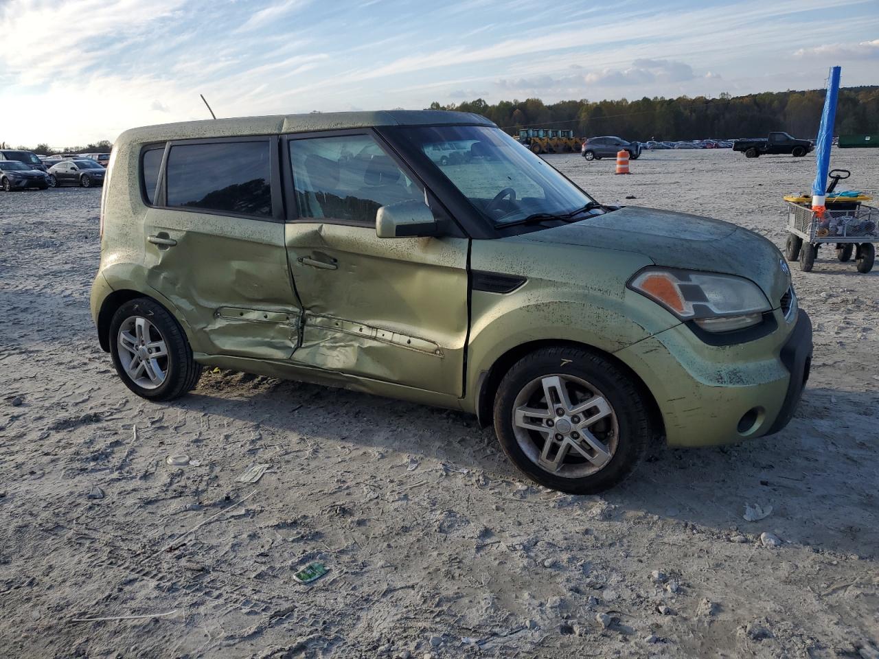 2011 Kia Soul + VIN: KNDJT2A23B7232710 Lot: 79971184