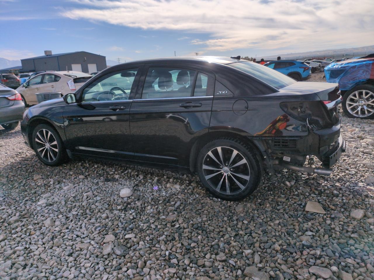 2012 Chrysler 200 - Image 2