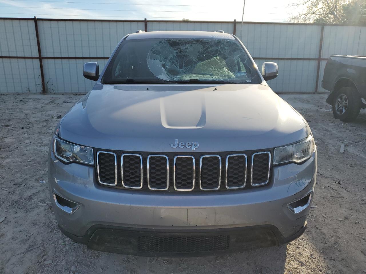 2019 Jeep Grand Cherokee - Image 5