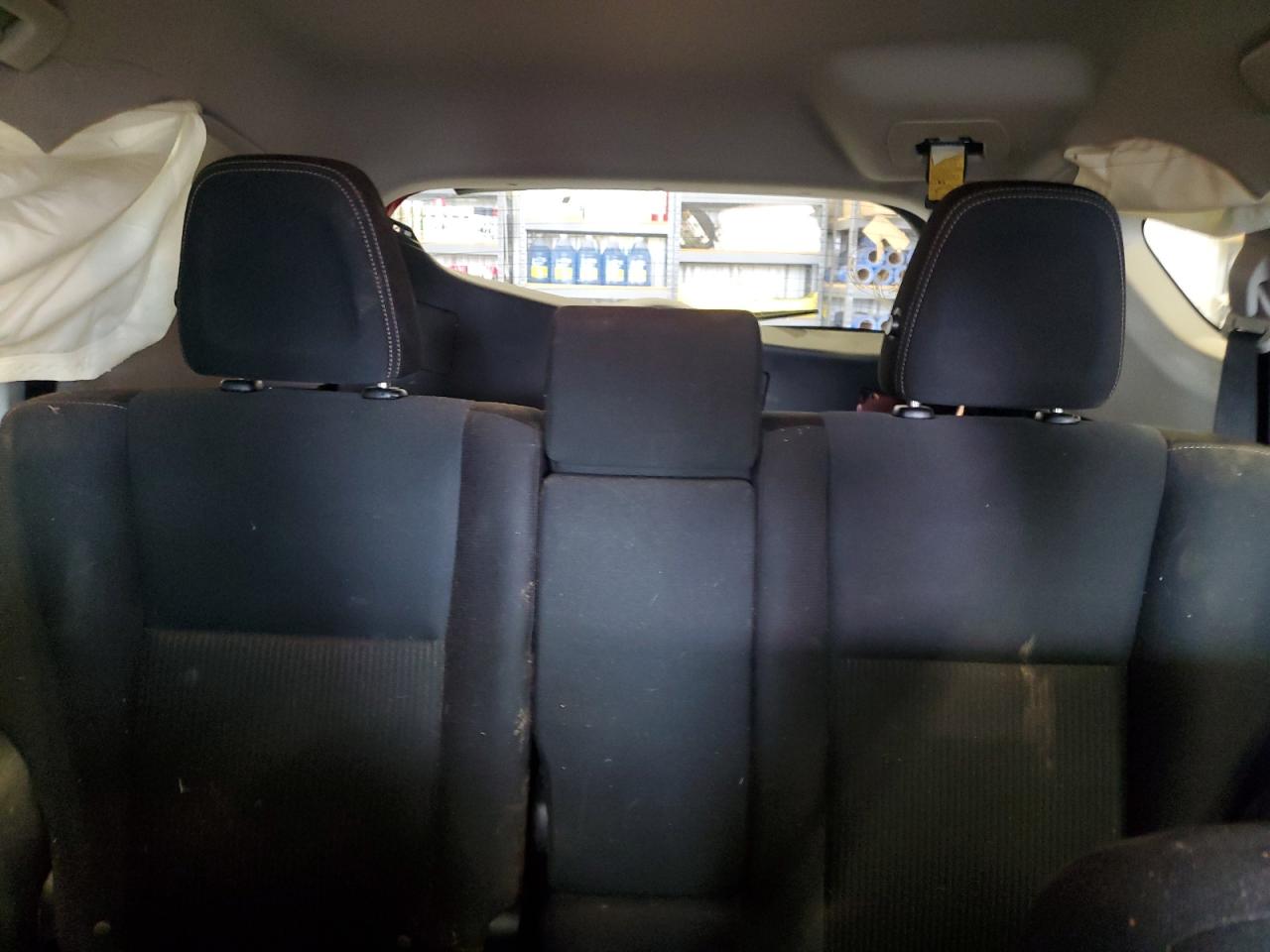 2015 Toyota RAV 4 - Image 10