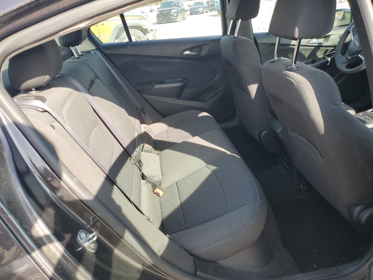 2017 Chevrolet Cruze - Image 10