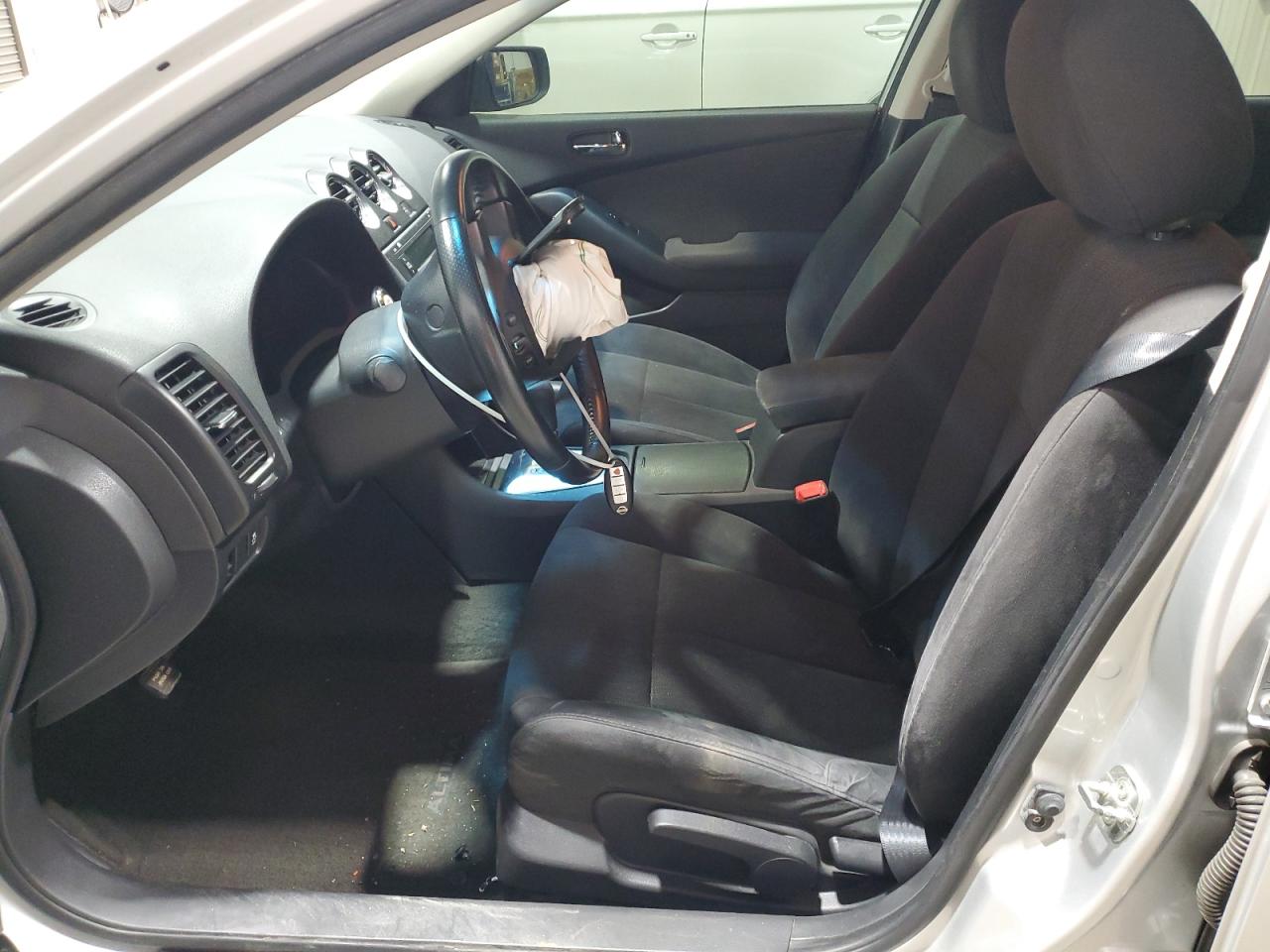 2012 Nissan Altima - Image 7