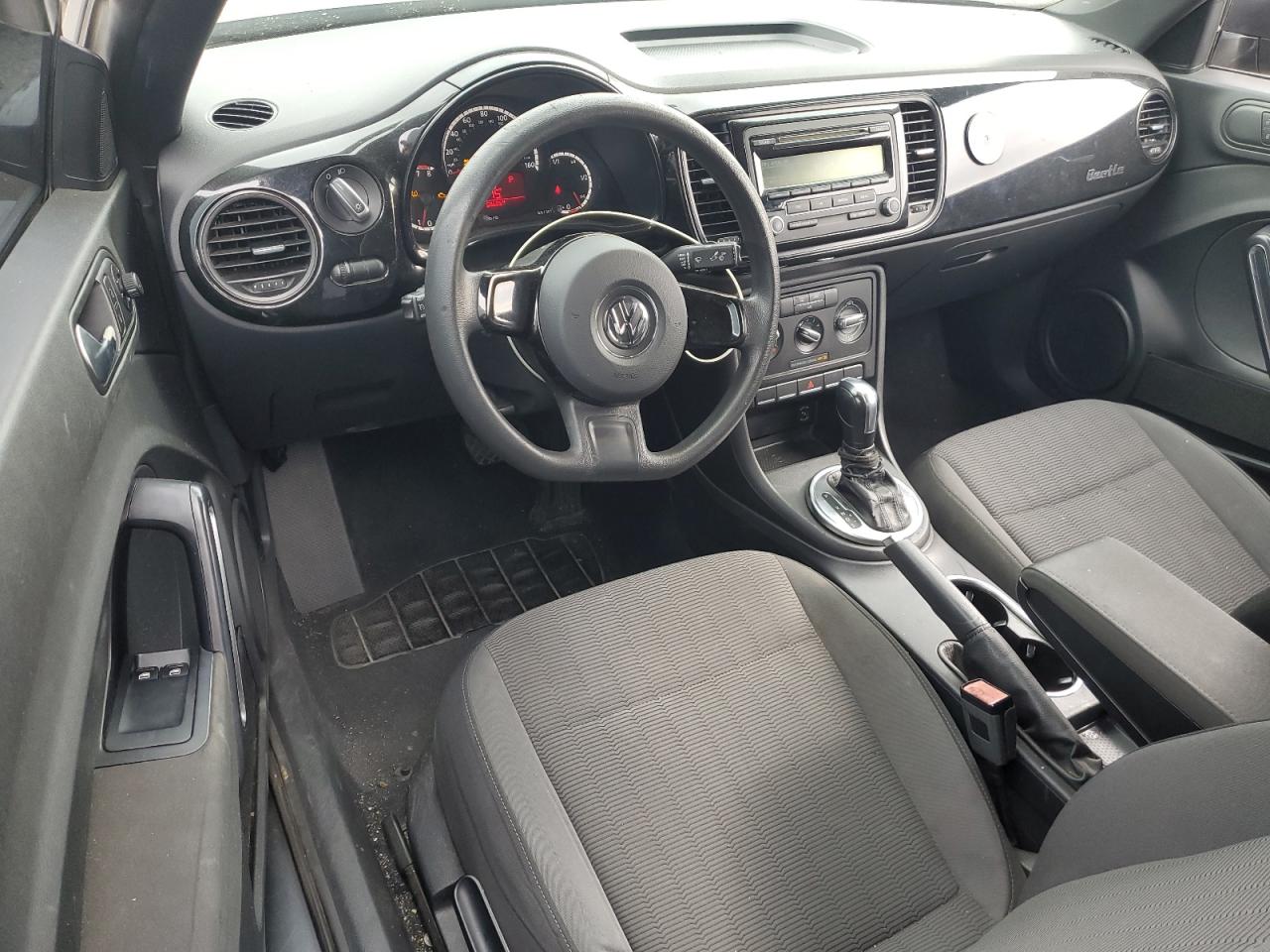 2014 Volkswagen Beetle - Image 8