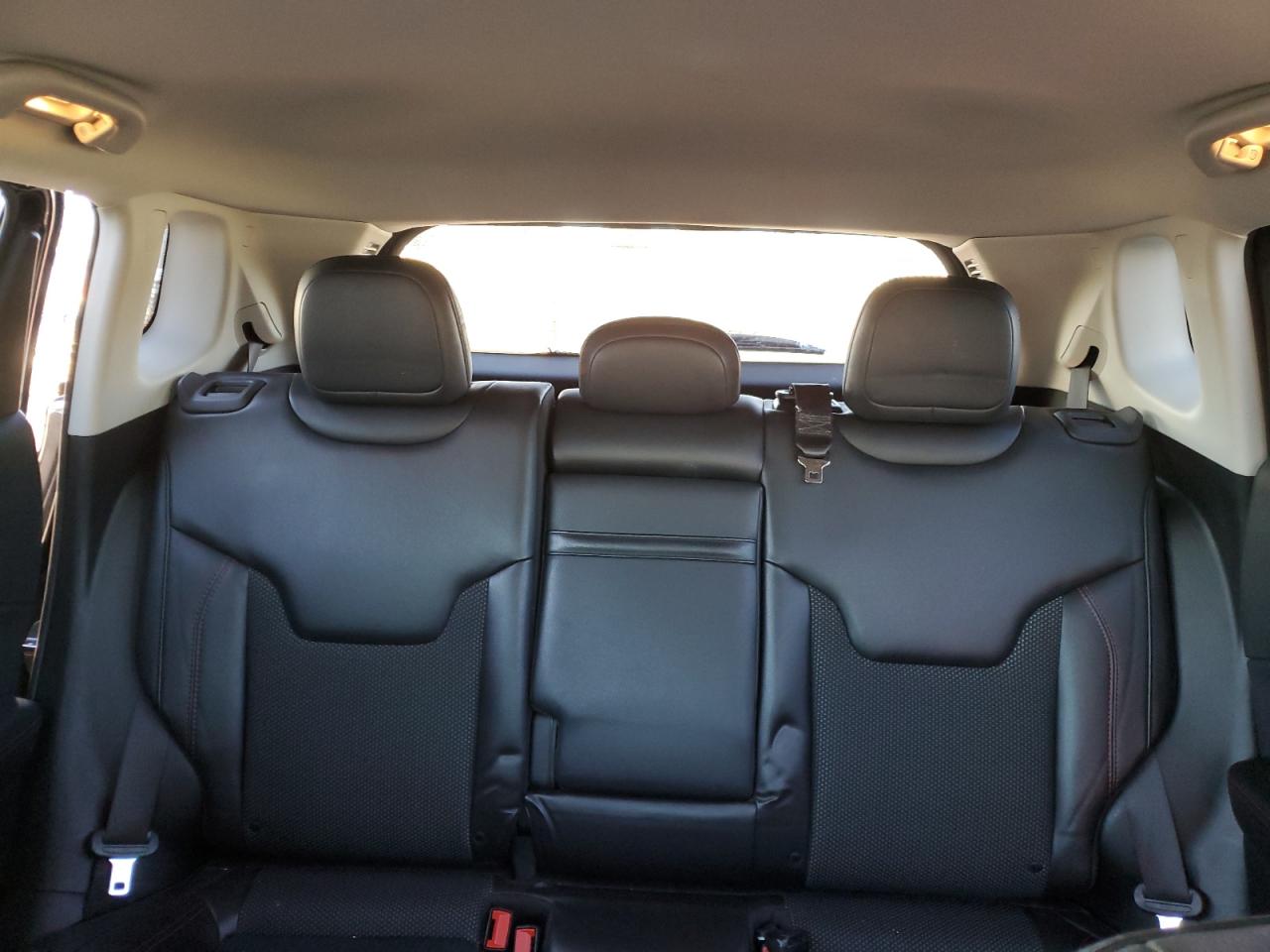 2019 Jeep Compass - Image 10
