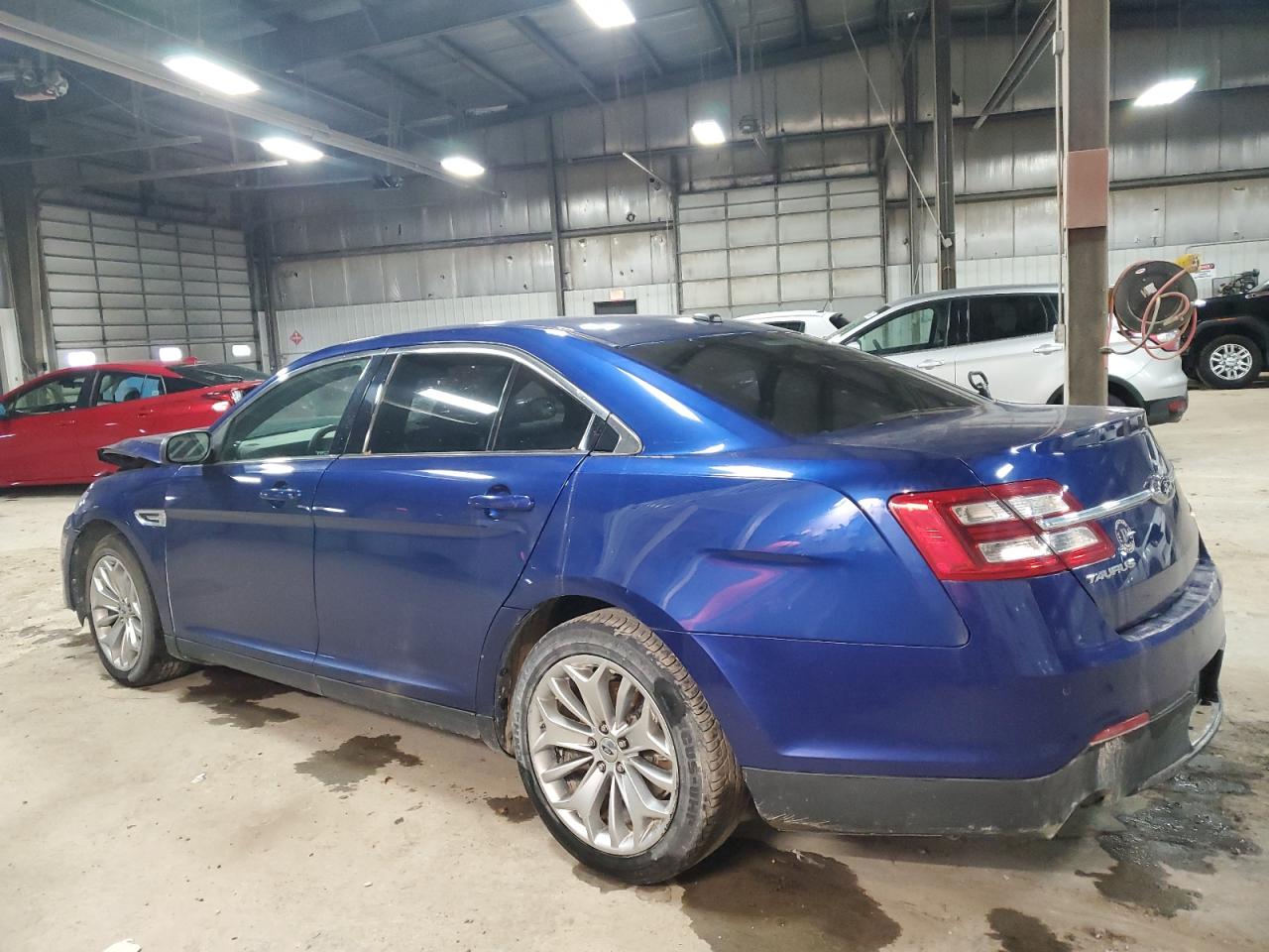 2013 Ford Taurus - Image 2