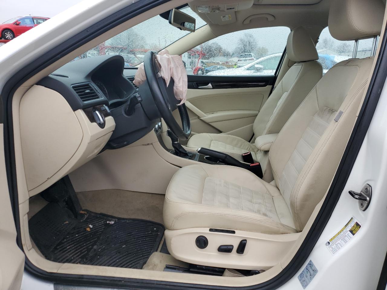 2014 Volkswagen Passat Sel VIN: 1VWCN7A32EC044701 Lot: 82429824