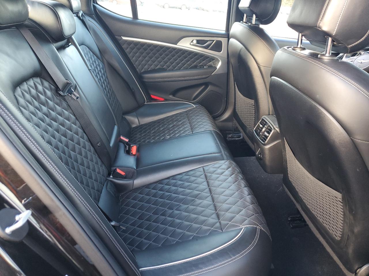 2019 Genesis G70 - Image 10