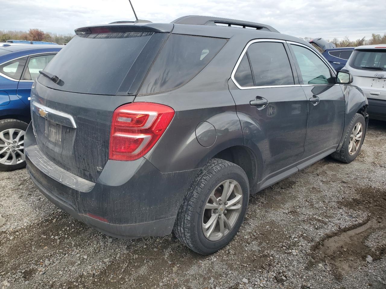 2017 Chevrolet Equinox - Image 3