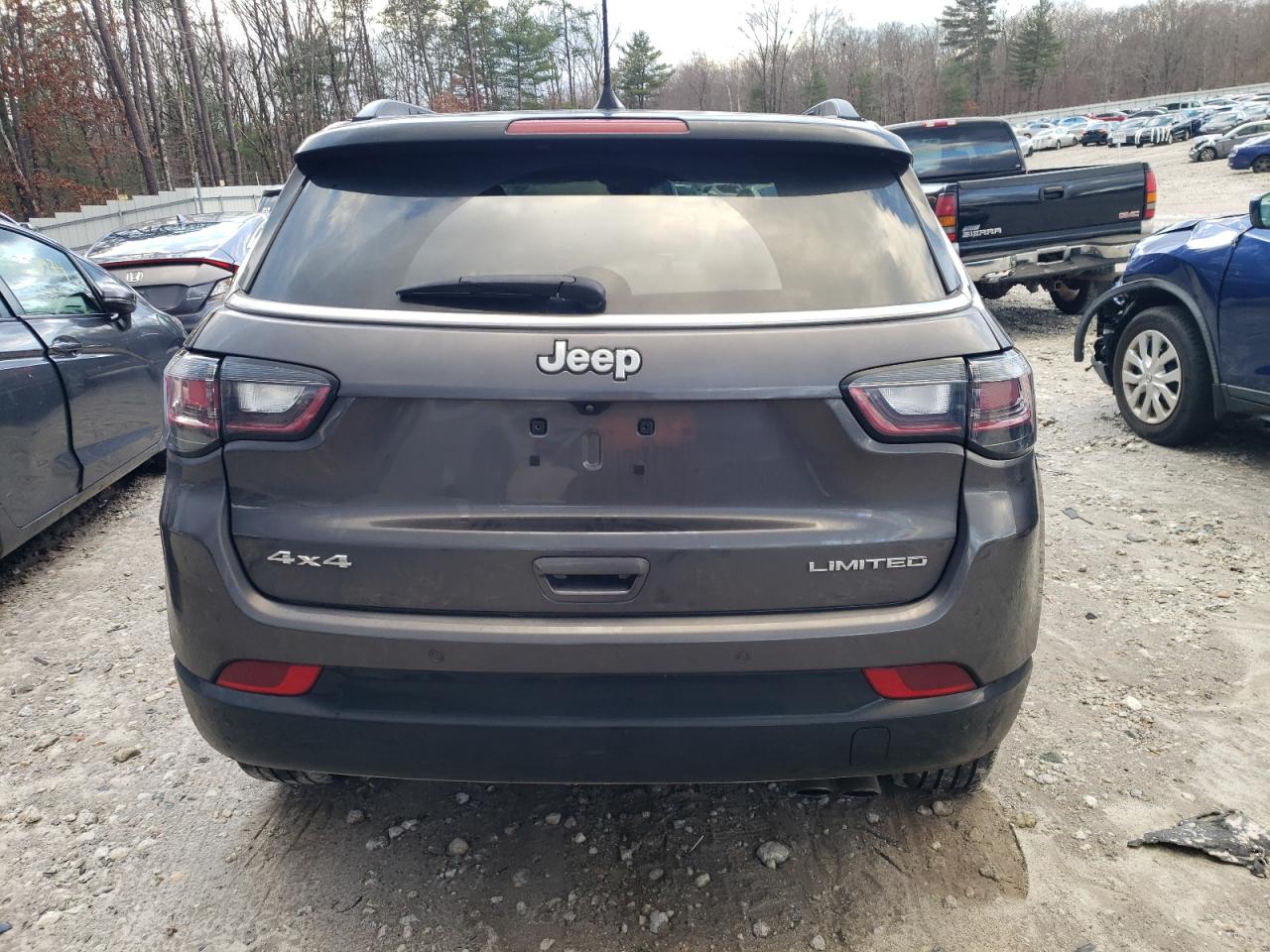 2022 Jeep Compass - Image 6