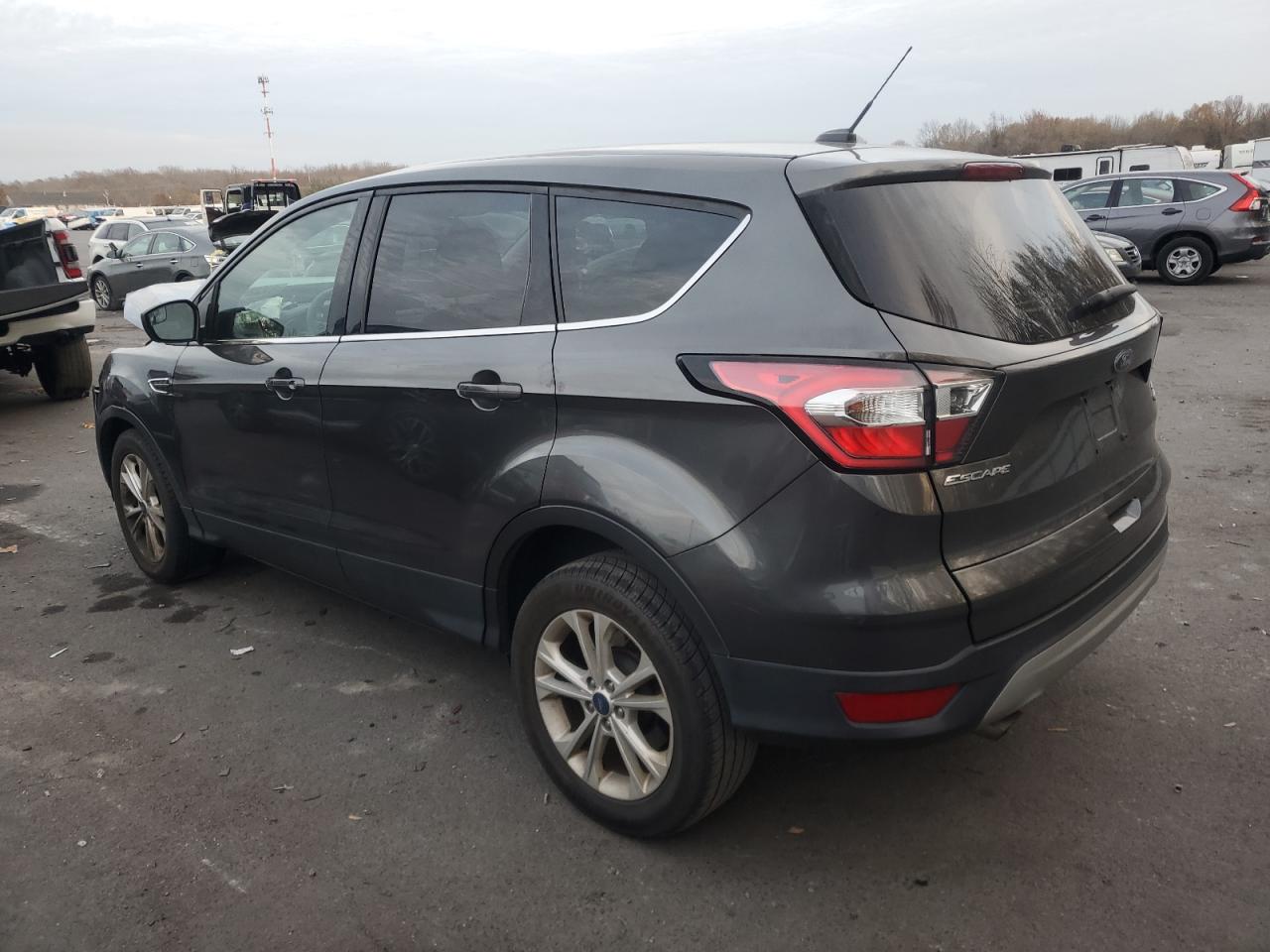 VIN 1FMCU0G93HUF10090 2017 FORD ESCAPE no.2