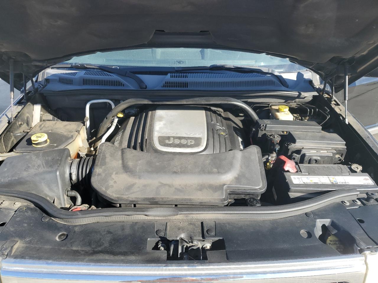 2006 Jeep Commander - Image 12