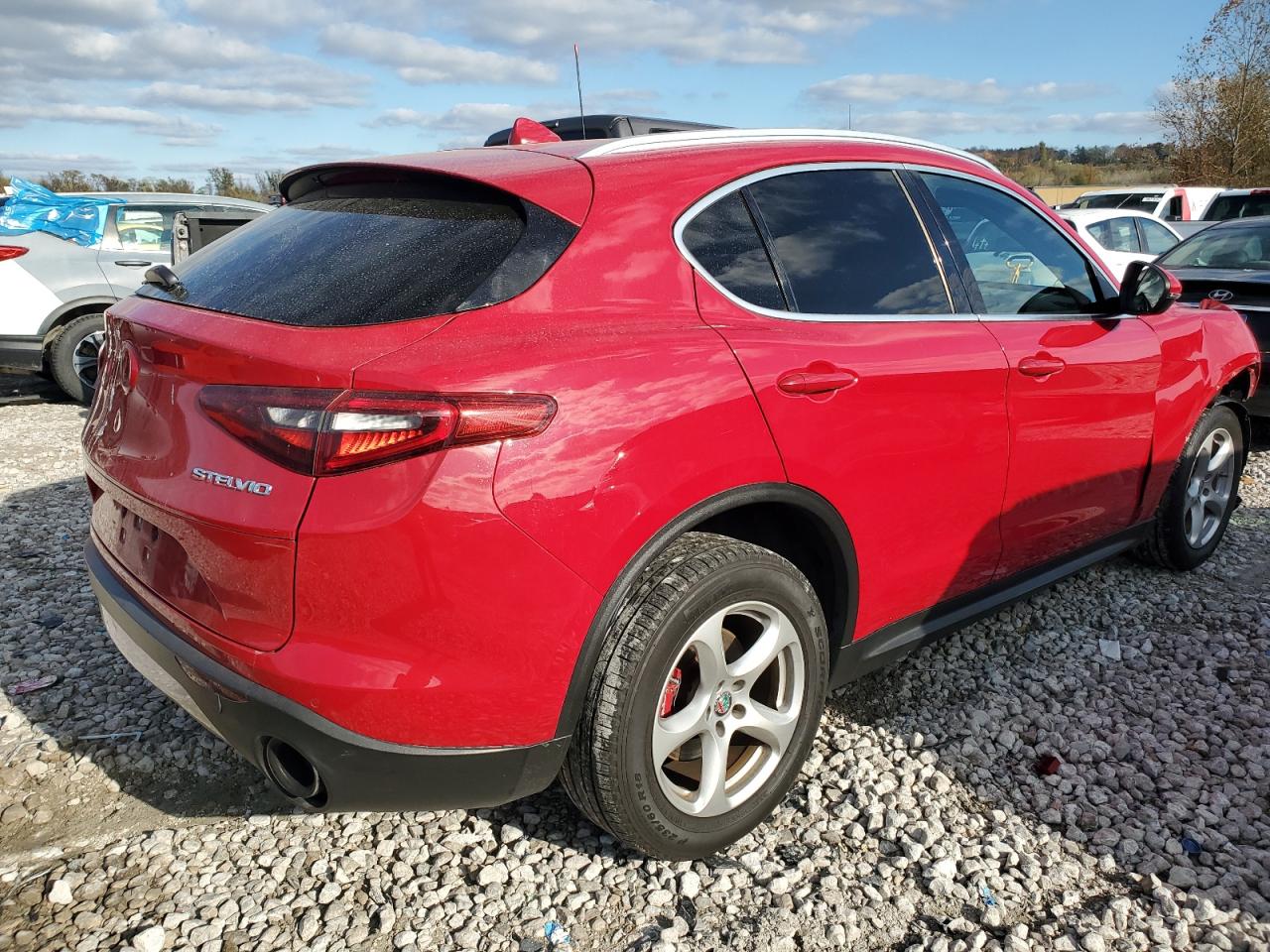 2018 Alfa Romeo Stelvio - Image 3