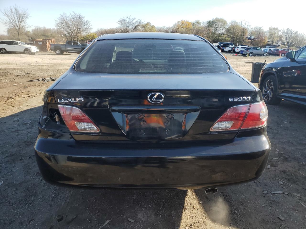 2004 Lexus ES - Image 6
