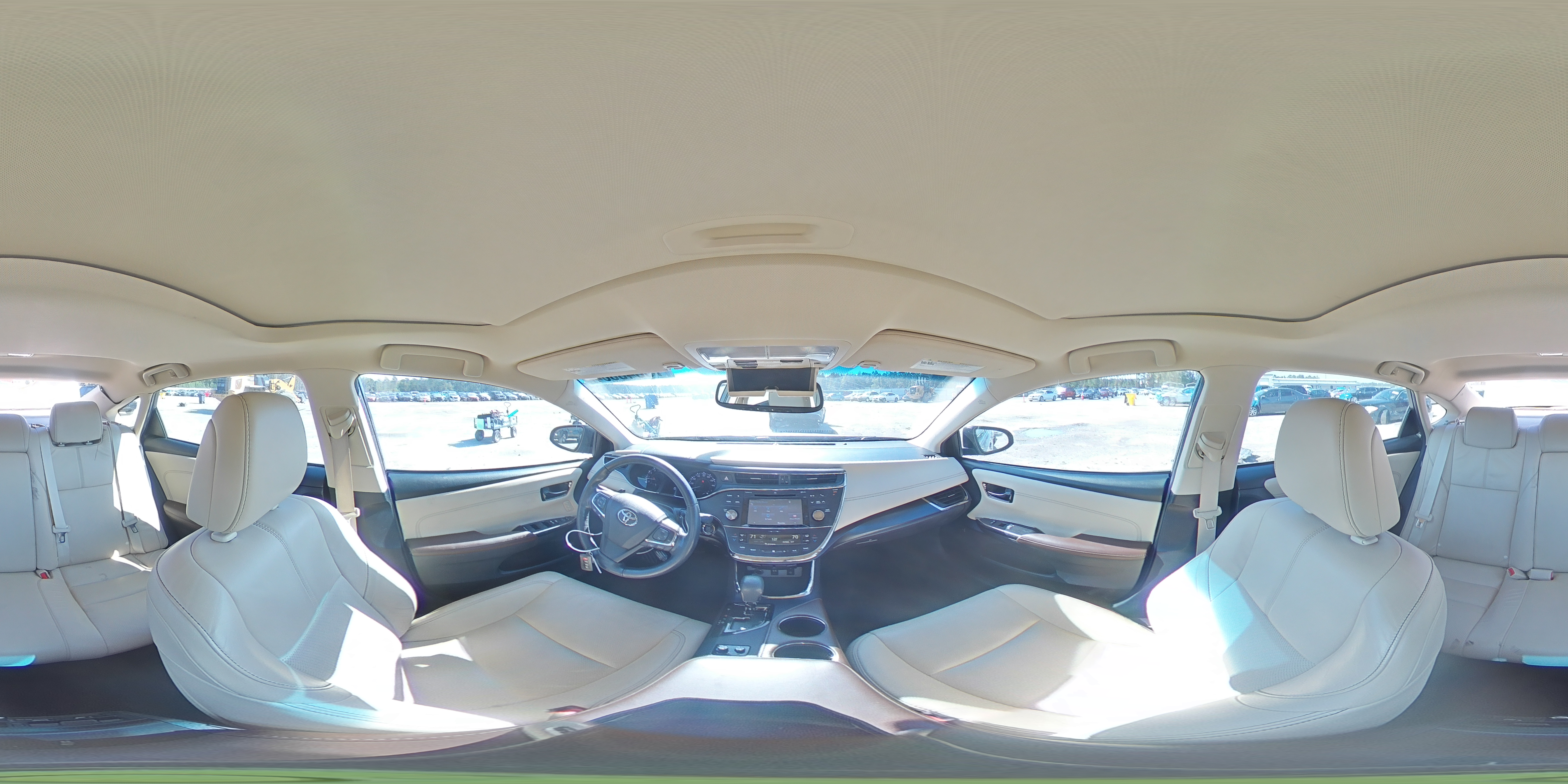 2018 Toyota Avalon - Image 13