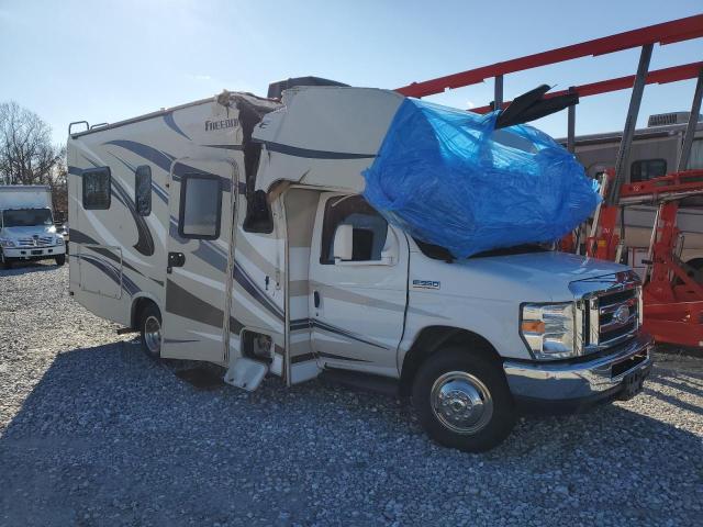 2015 Ford Econoline E350 Super Duty Cutaway Van იყიდება York Haven-ში, PA - Top/Roof