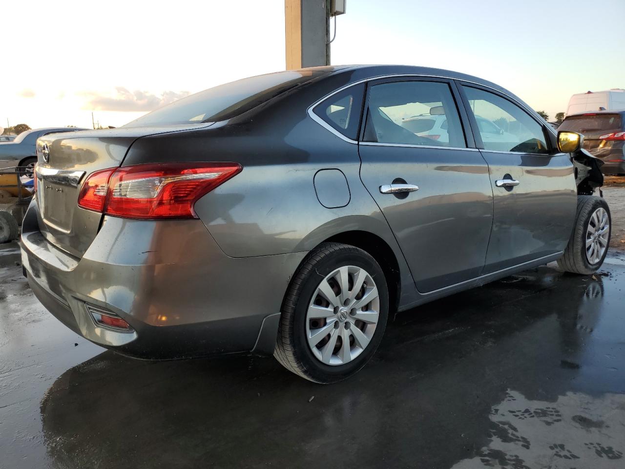 2019 Nissan Sentra - Image 3