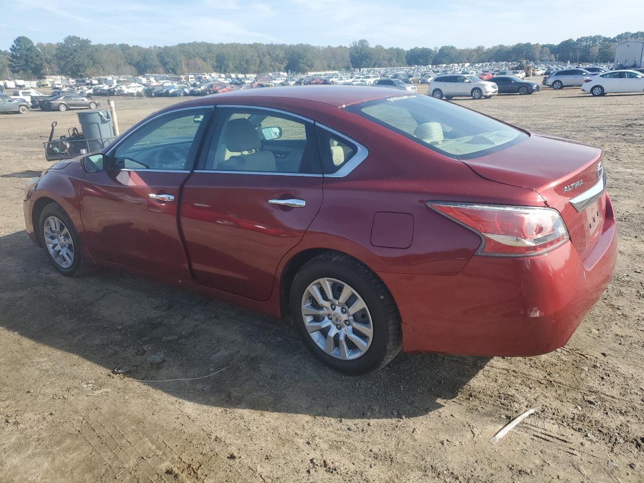 2015 Nissan Altima - Image 2