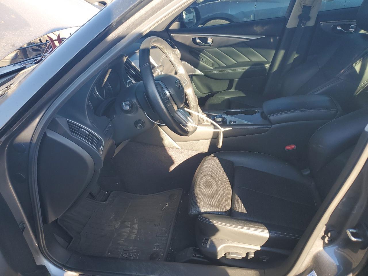 2020 Infiniti Q50 - Image 7