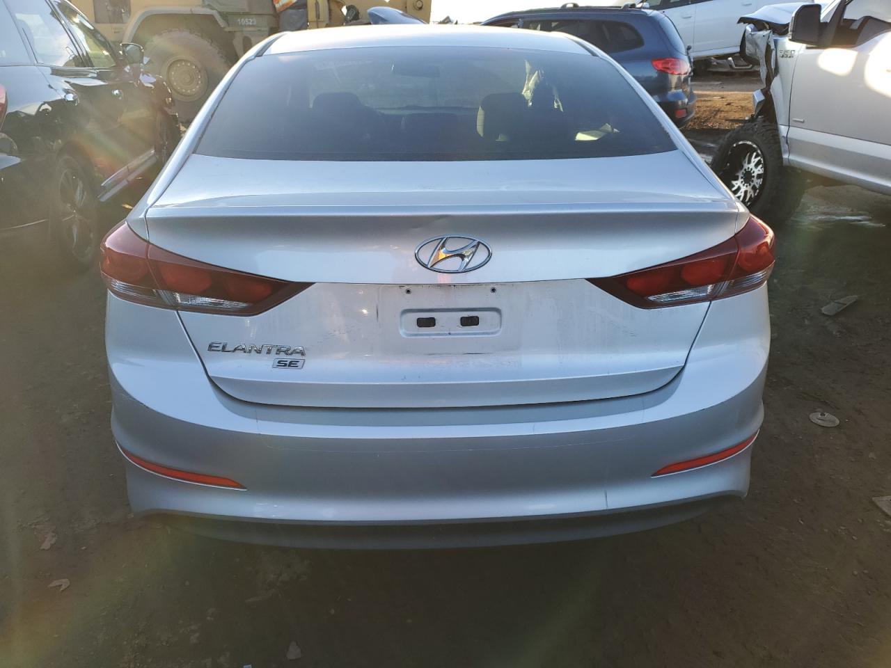 VIN 5NPD74LF5JH317765 2018 HYUNDAI ELANTRA no.6