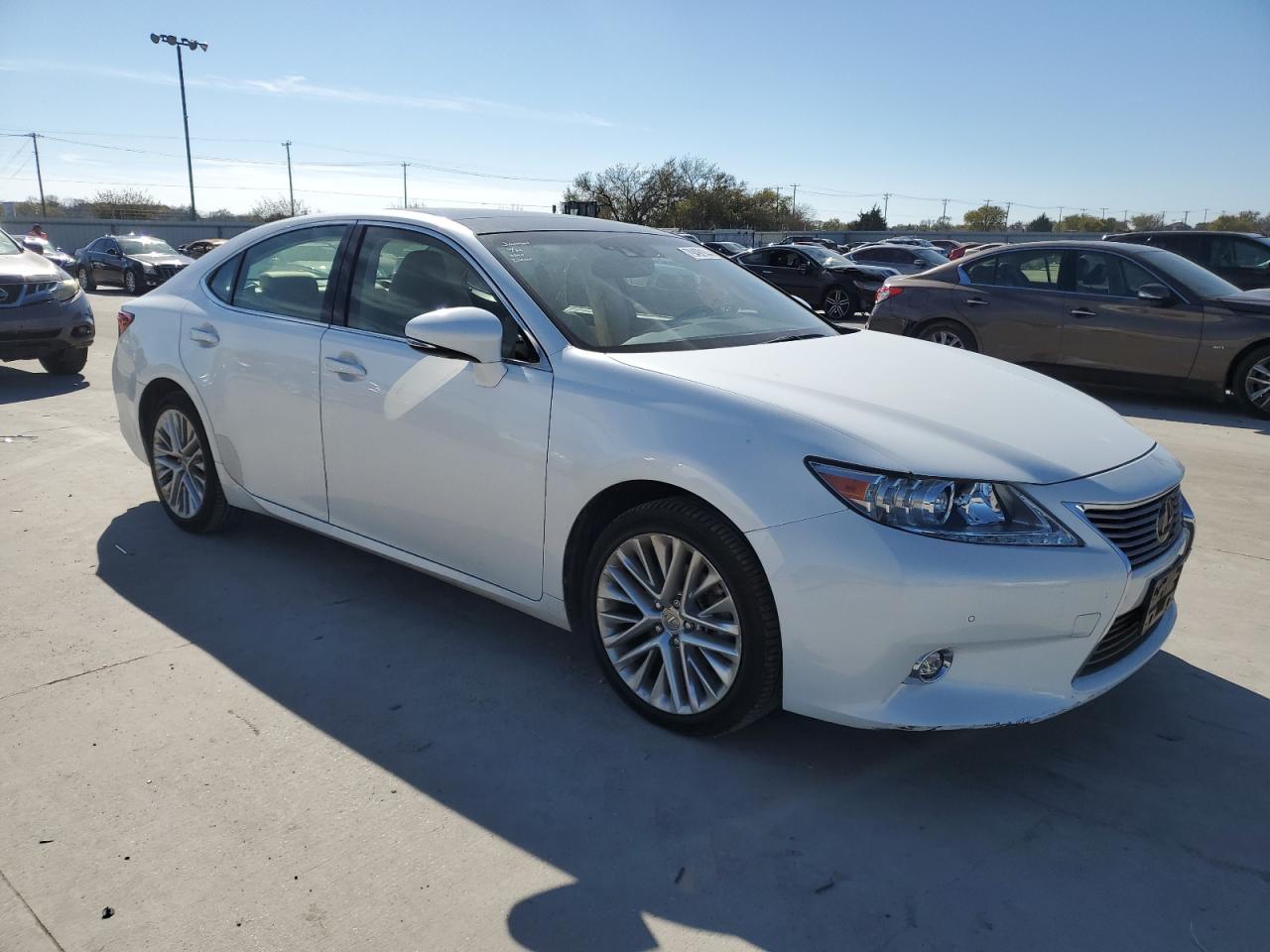 VIN JTHBK1GG9F2203895 2015 LEXUS ES350 no.4