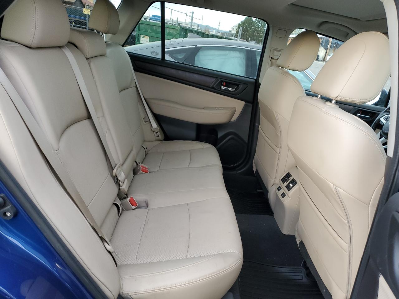 2016 Subaru Outback - Image 10