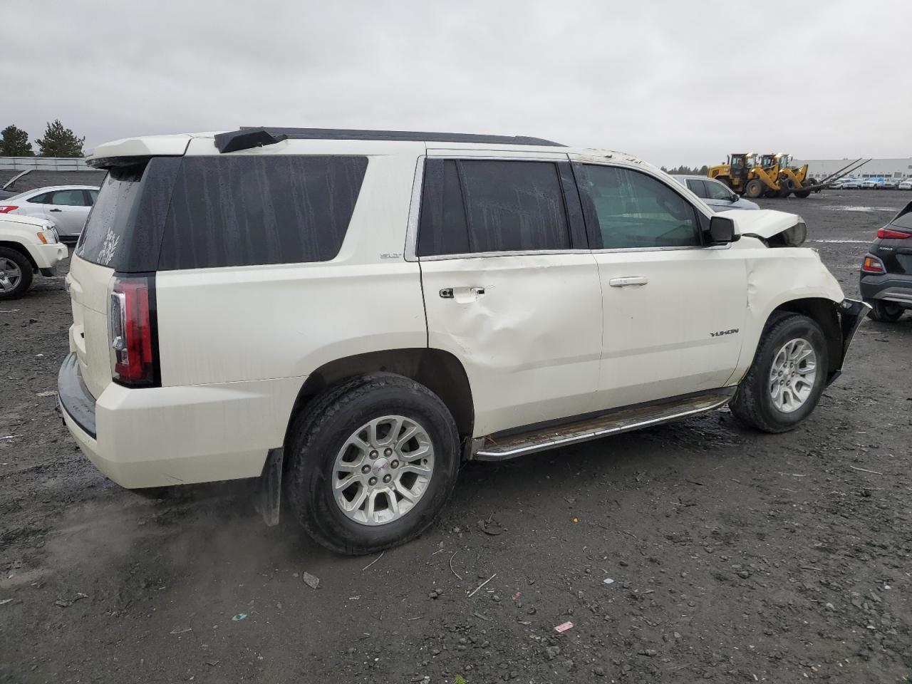 VIN 1GKS2BKC6FR103664 2015 GMC YUKON no.3