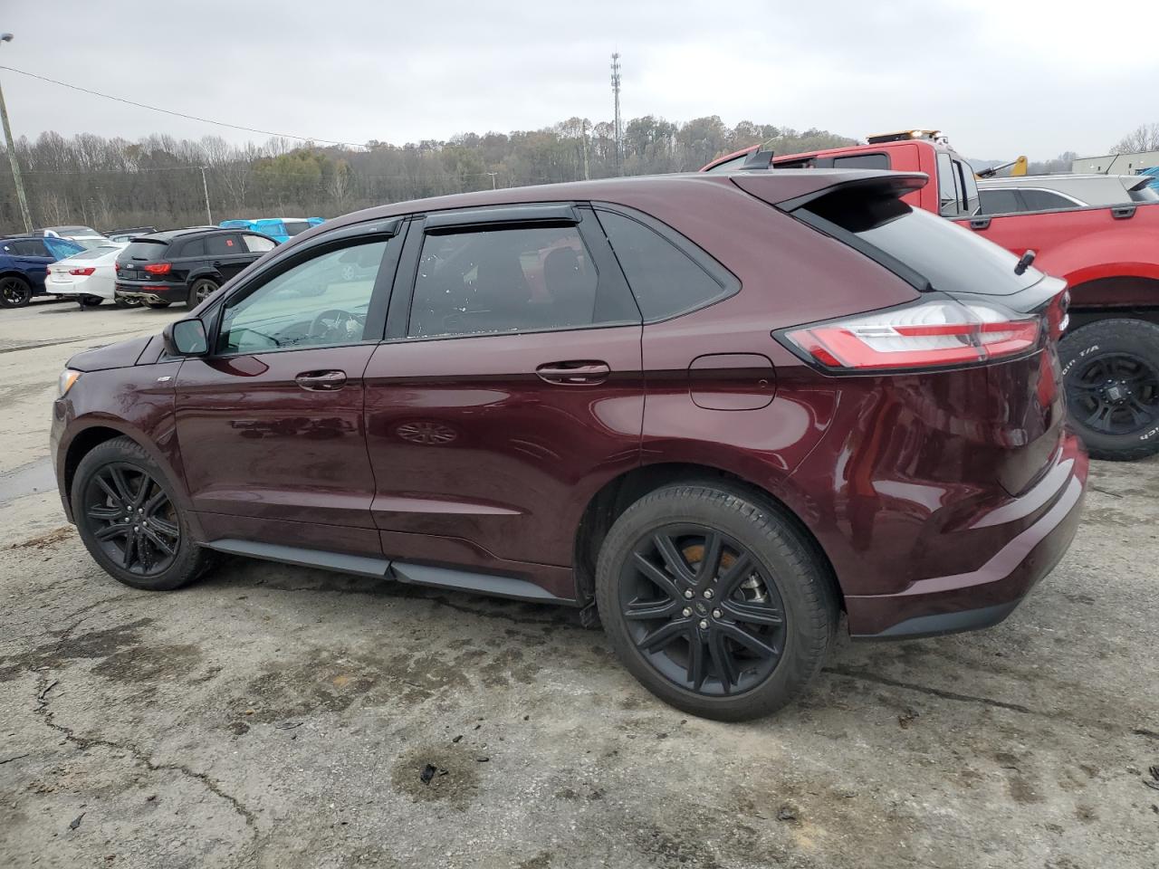 2023 Ford Edge - Image 2
