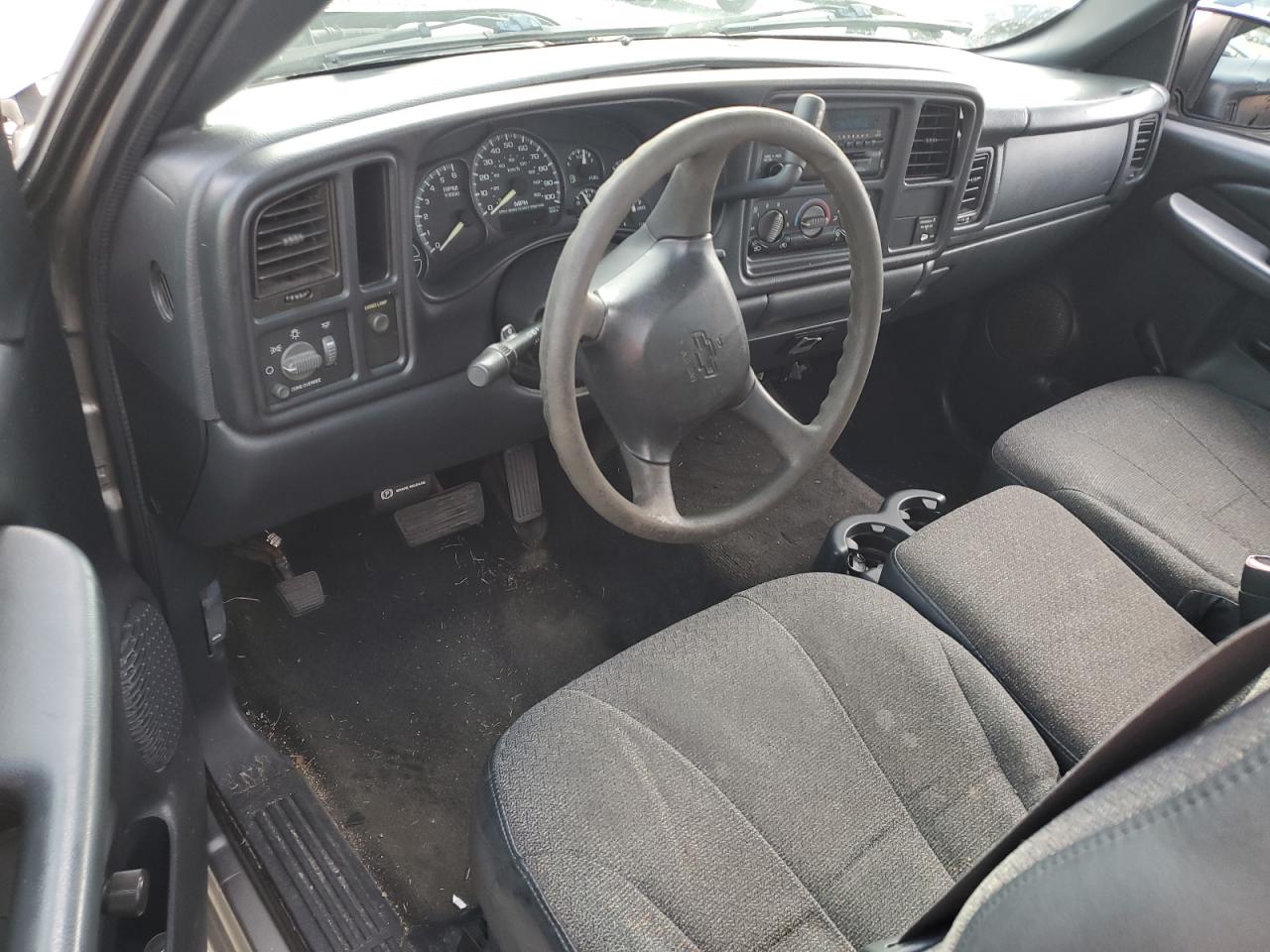 2001 Chevrolet Silverado - Image 8
