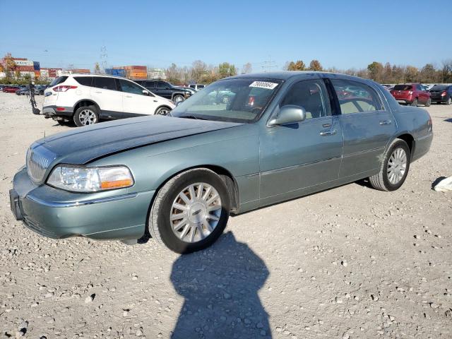 Columbus, OH에서 판매 중인 2004 Lincoln Town Car Ultimate - Front End