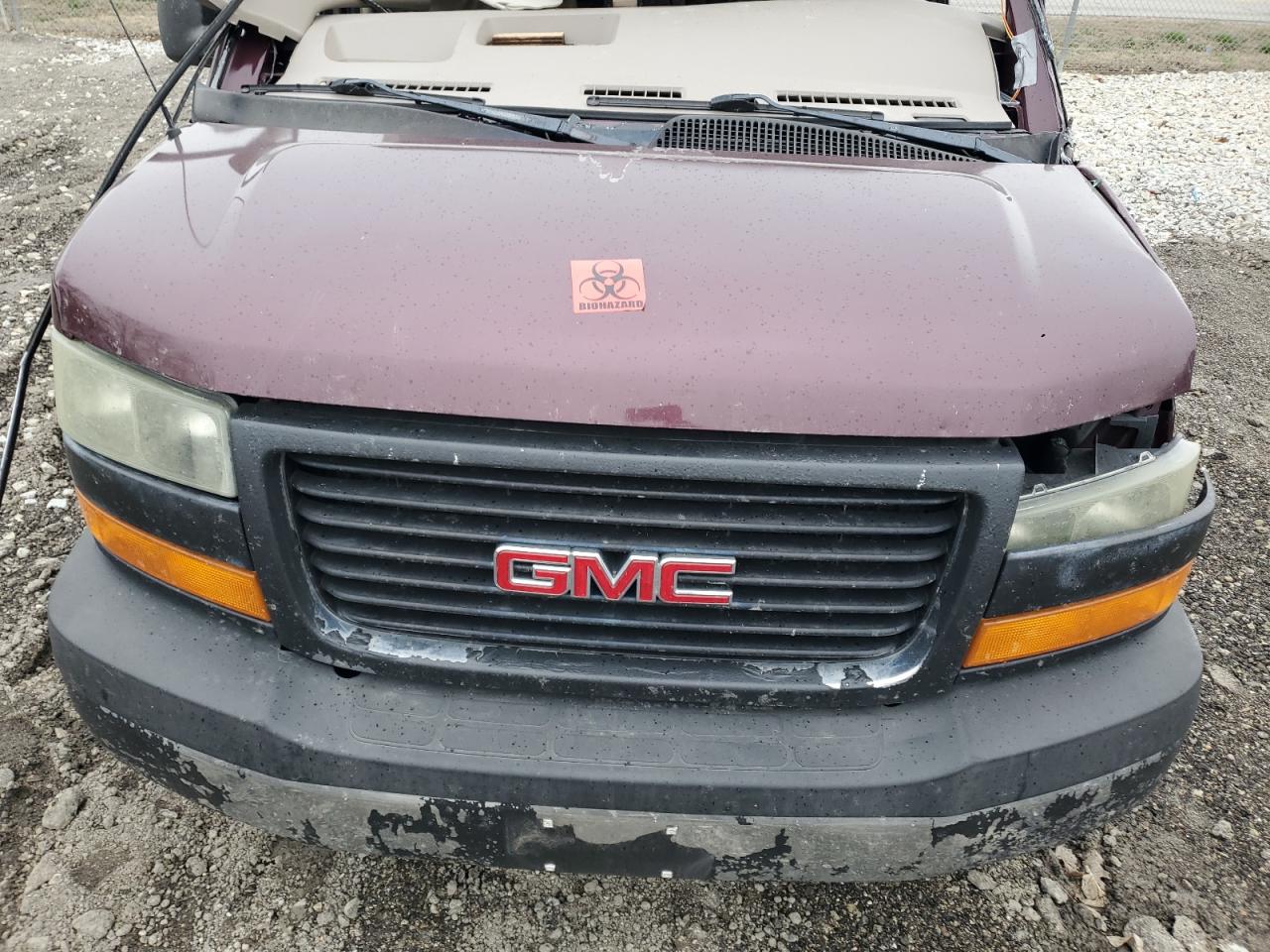 2003 GMC Savana - Image 12