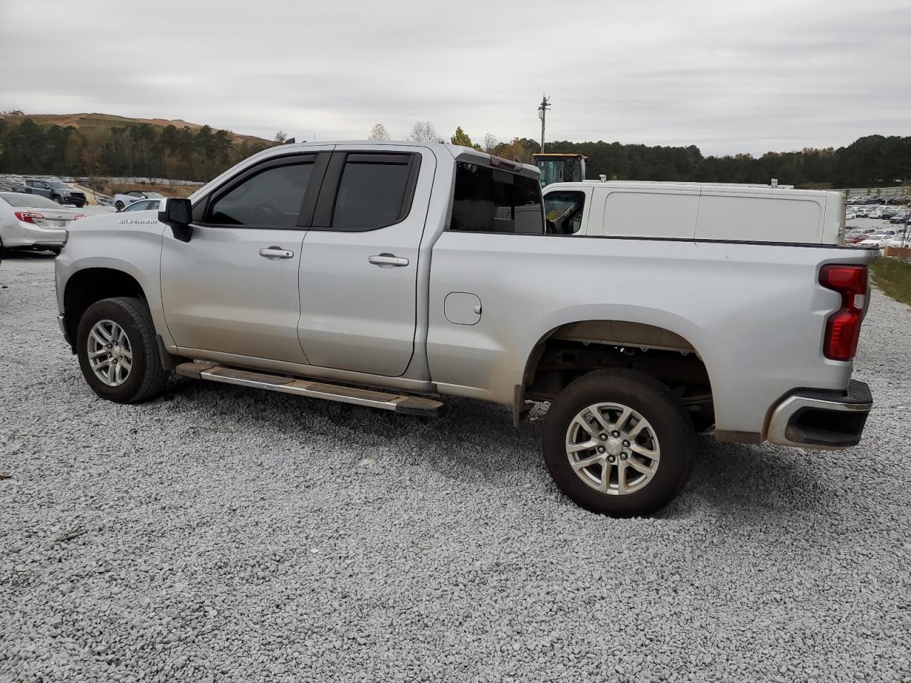 2020 Chevrolet Silverado - Image 2