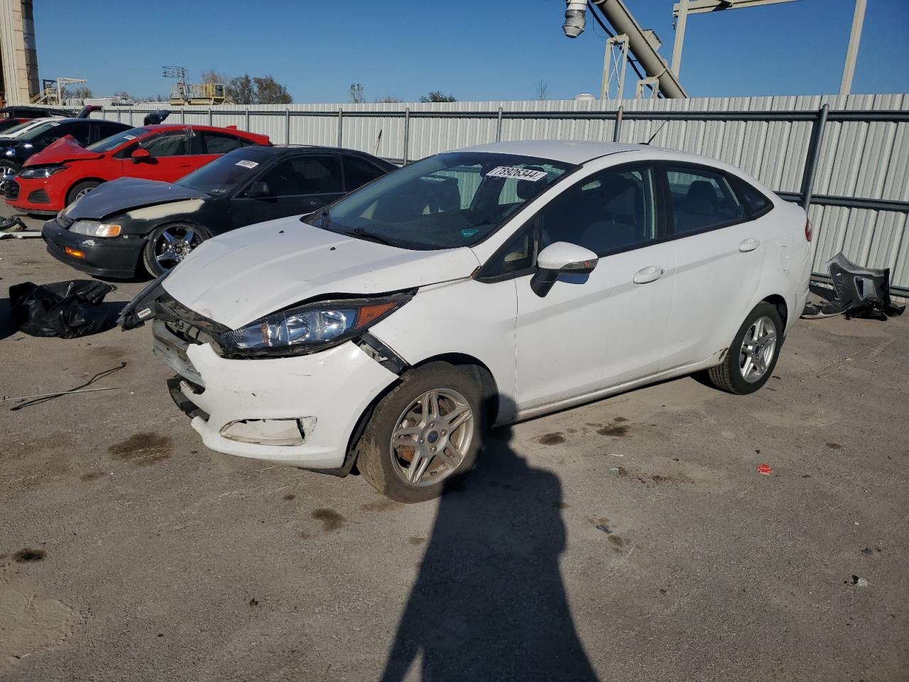 VIN 3FADP4BJ4HM170015 2017 FORD FIESTA no.1