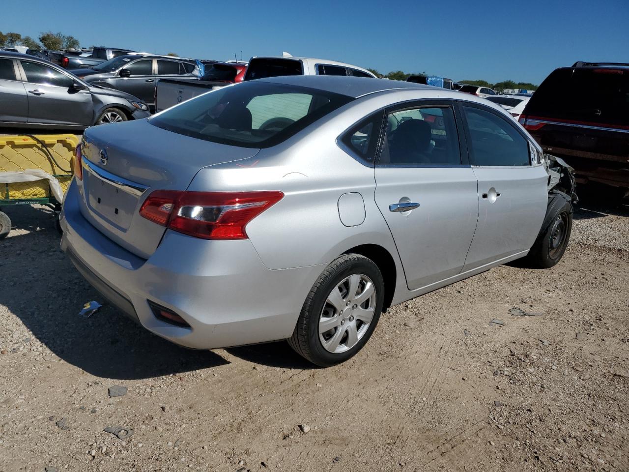 2018 Nissan Sentra - Image 3
