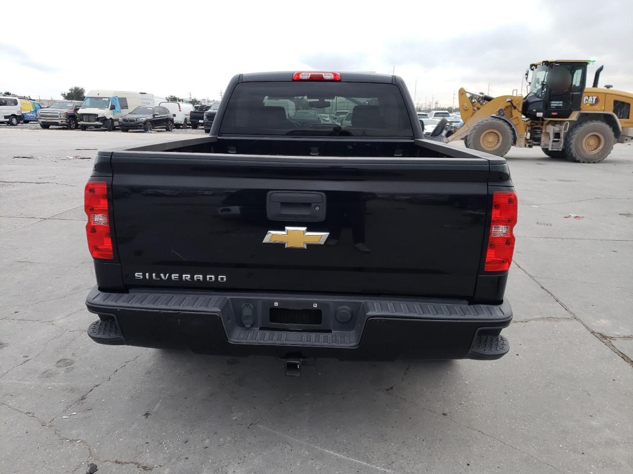 2017 Chevrolet Silverado - Image 6