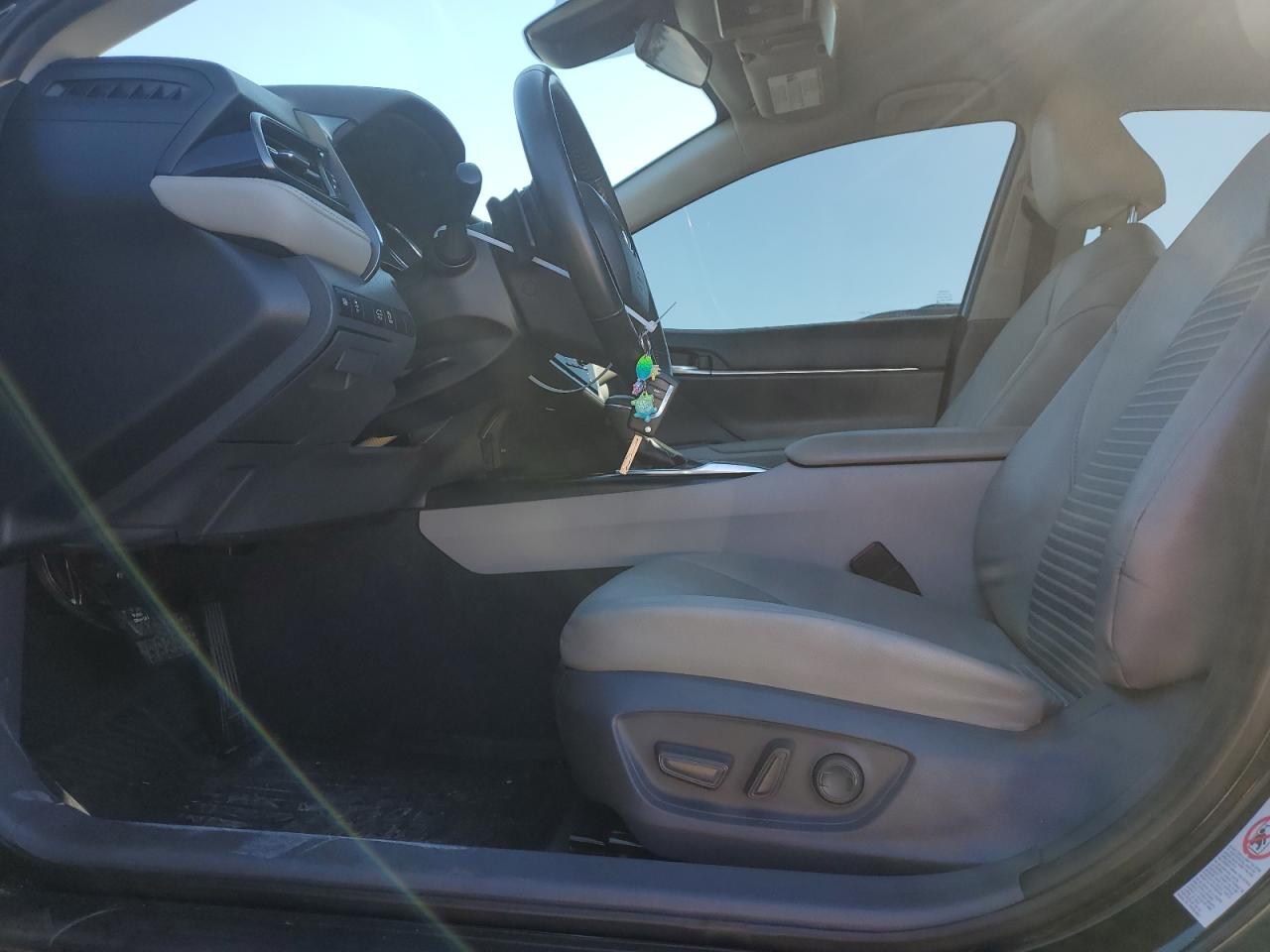 2019 Toyota Camry - Image 7
