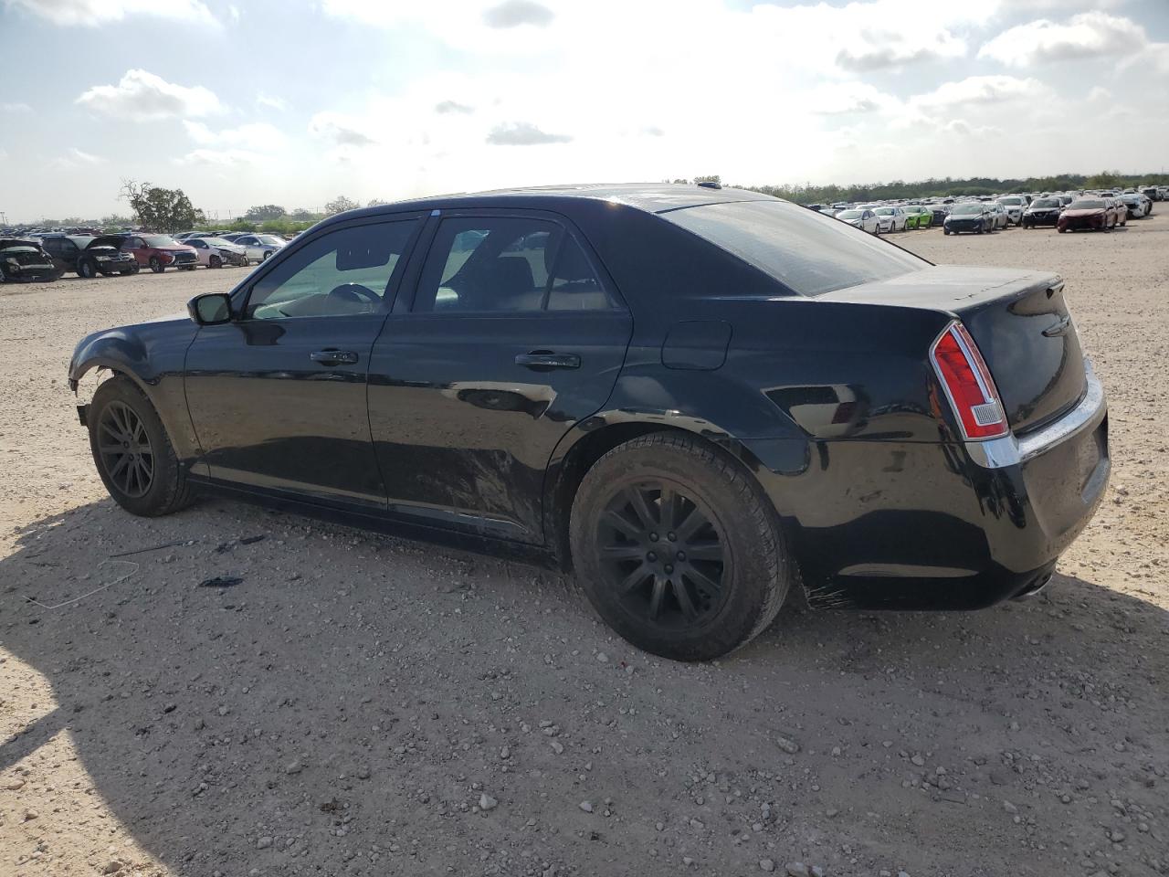 2014 Chrysler 300 - Image 2