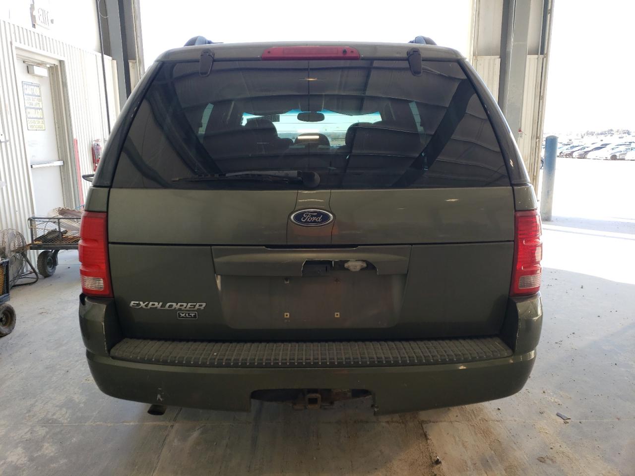 2004 Ford Explorer - Image 6