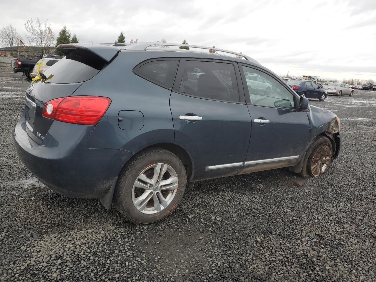 2012 Nissan Rogue - Image 3