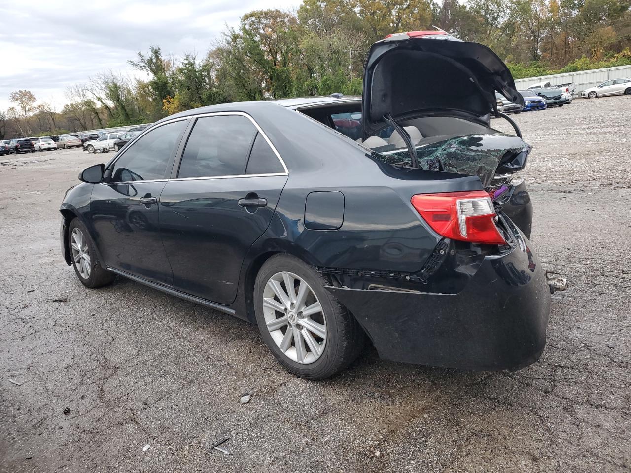 VIN 4T4BF1FKXDR283884 2013 TOYOTA CAMRY no.2