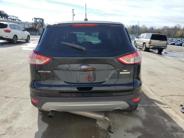  FORD ESCAPE 2016 Czarny