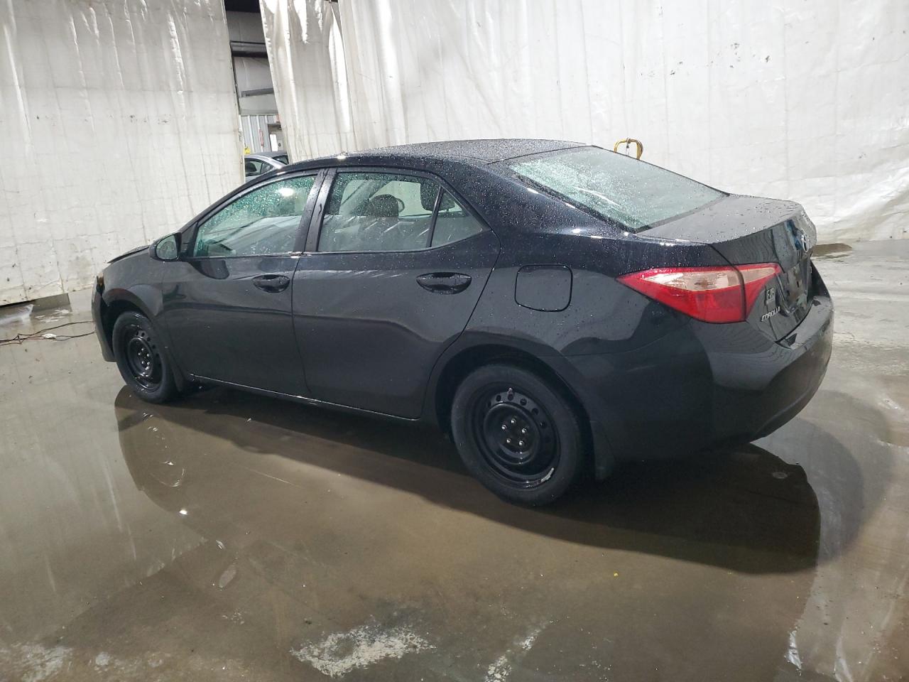 VIN 2T1BURHE4JC045709 2018 TOYOTA COROLLA no.2