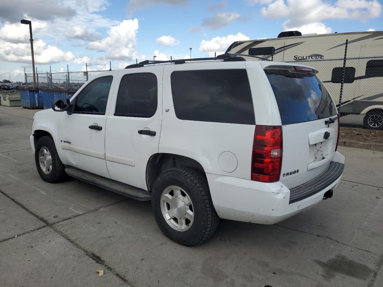 2007 Chevrolet Tahoe - Image 2