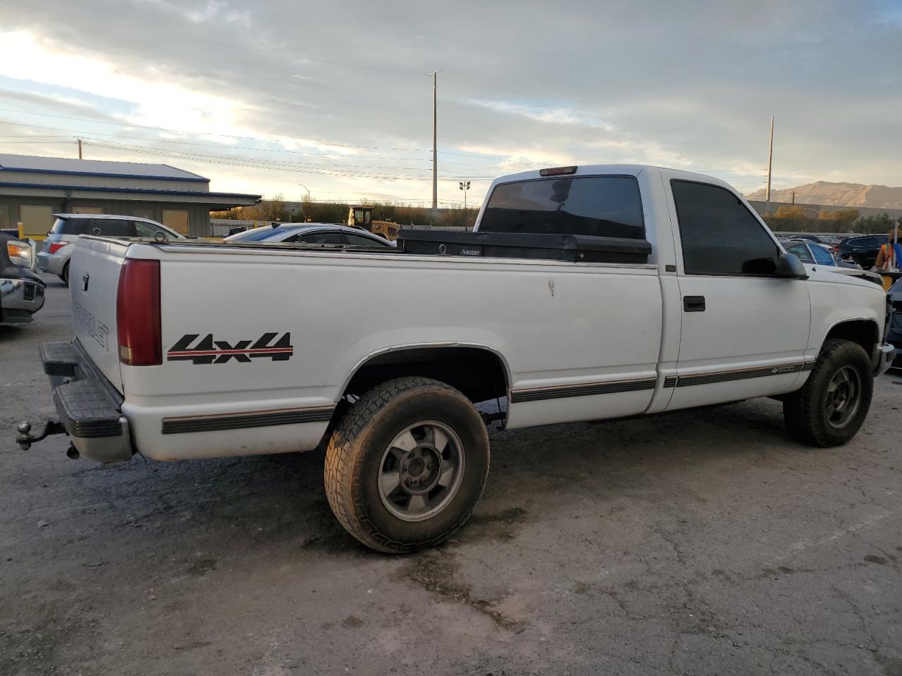 1997 Chevrolet GMT-400 - Image 3
