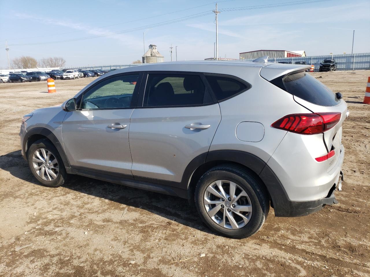 2021 Hyundai Tucson - Image 2