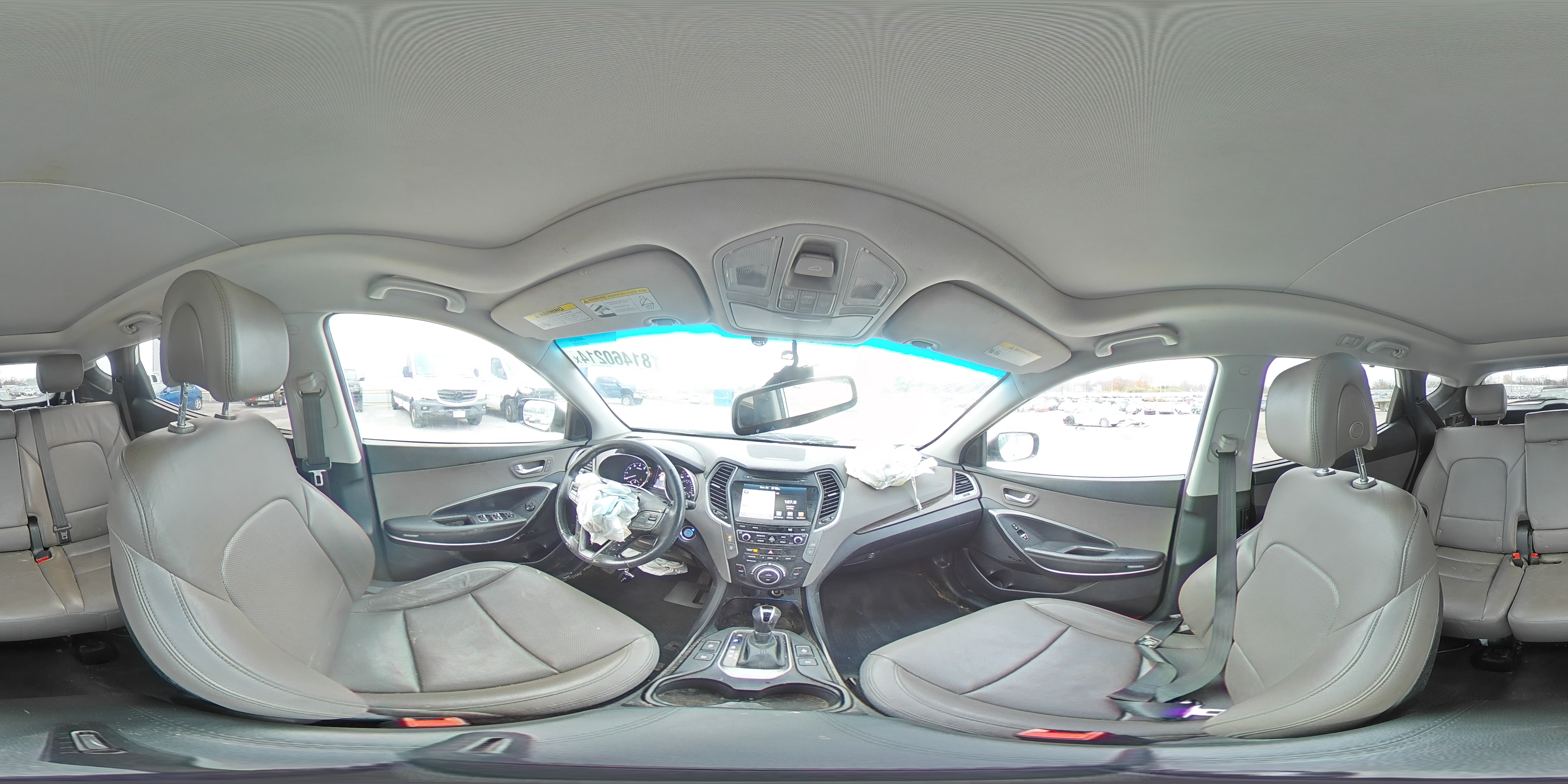 2017 Hyundai Santa Fe - Image 14
