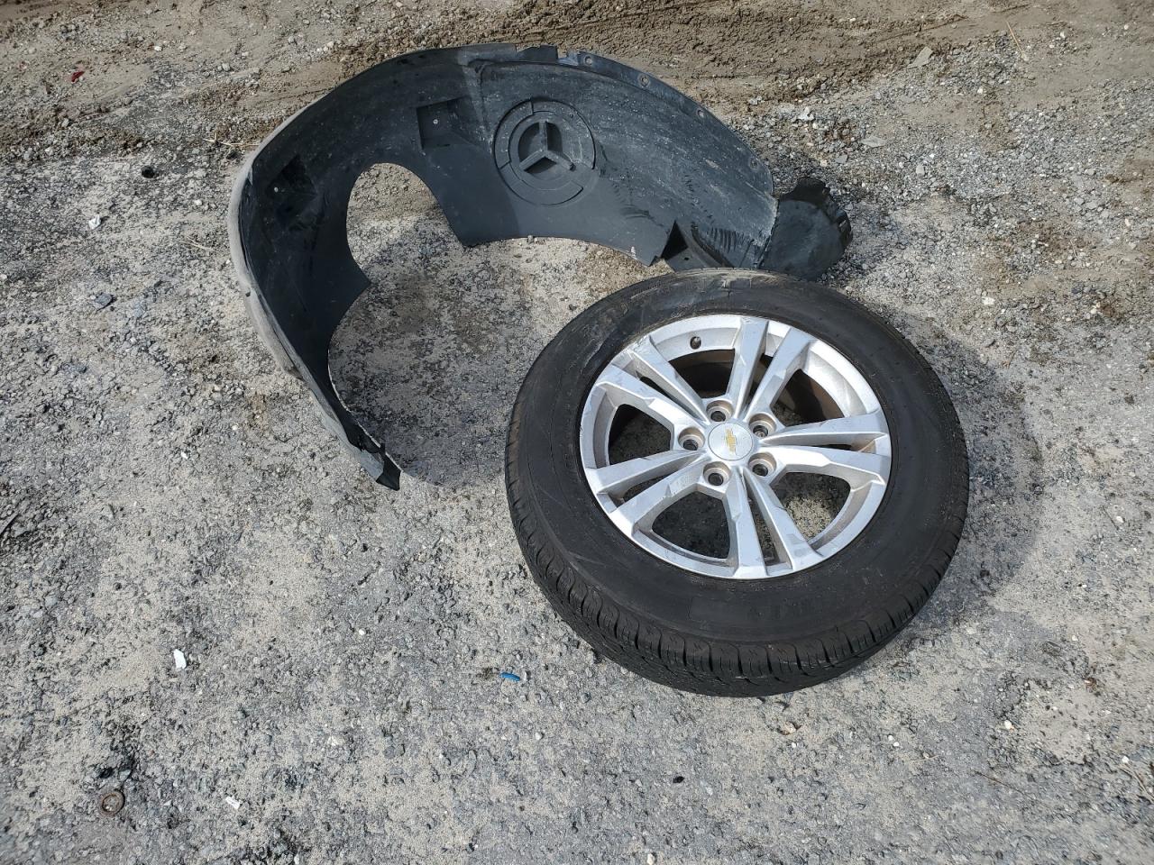 2013 Chevrolet Equinox - Image 15