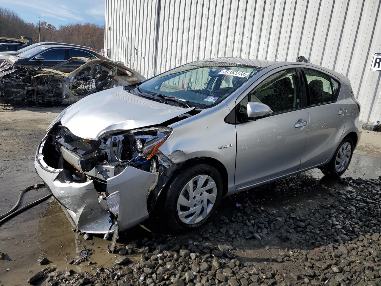 2015 Toyota Prius C VIN: JTDKDTB39F1586710 Lot: 81102314