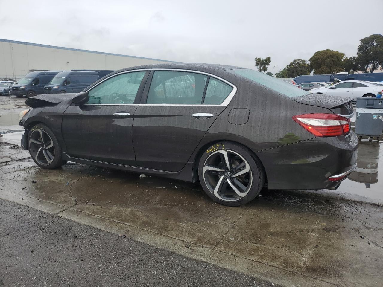 2016 Honda Accord - Image 2