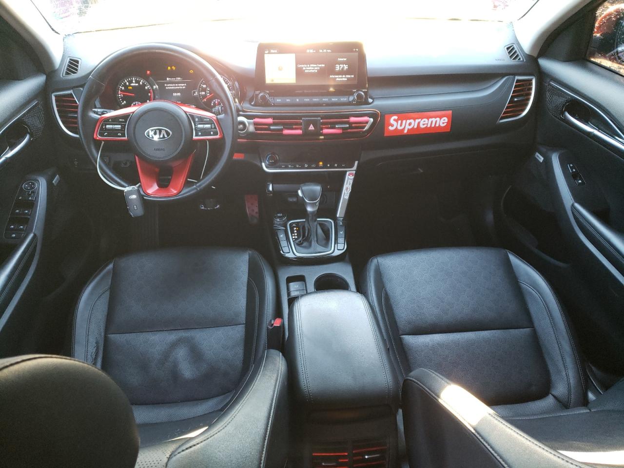 2021 Kia Seltos - Image 8