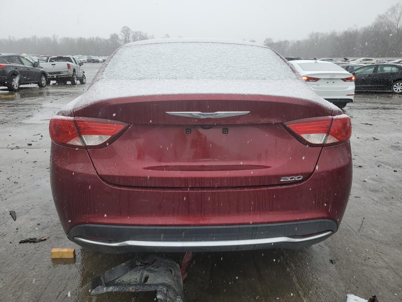 2016 Chrysler 200 - Image 6